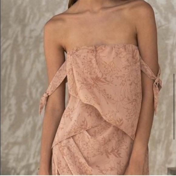 The Jetset Diaries TJD Sierra Top in Nude floral - Picture 5 of 10